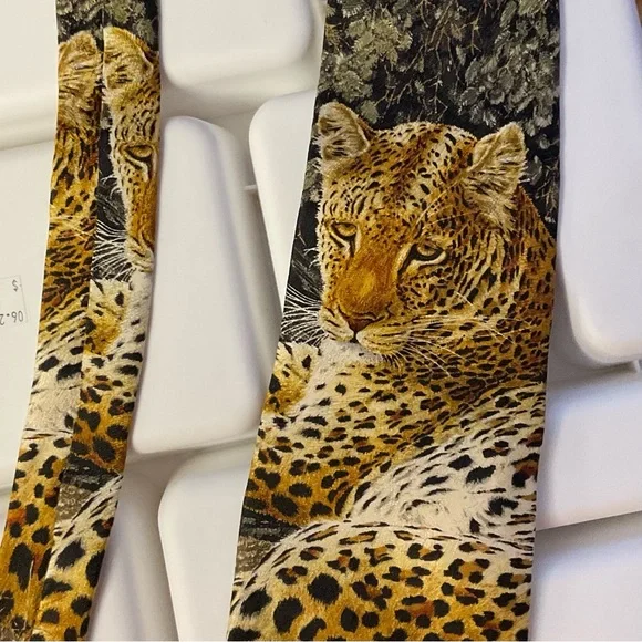 Watchful By Simon Combes Mens Cheetah 100% Silk Tie 1988 The Greenwich Workshoo - Picture 4 of 5